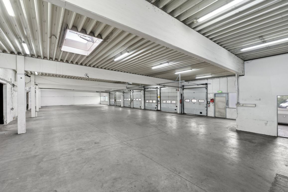 Lagerhalle nördlich von Hannover innen