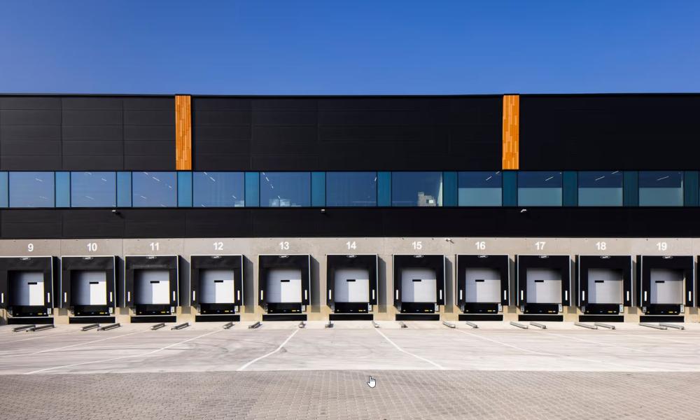 C:\Users\206496\Downloads\Logistikimmobilie in Parchim, Warehouse in Parchim
