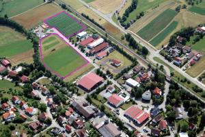 Gewerbegebiet, Industriegebiet: Ge­wer­be­ge­biet Mühl­wie­sen (Commercial industrial area)