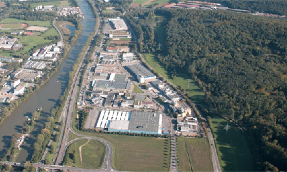 Gewerbegebiet, Industriegebiet: Gewerbegebiet Sirnau (Commercial industrial area)